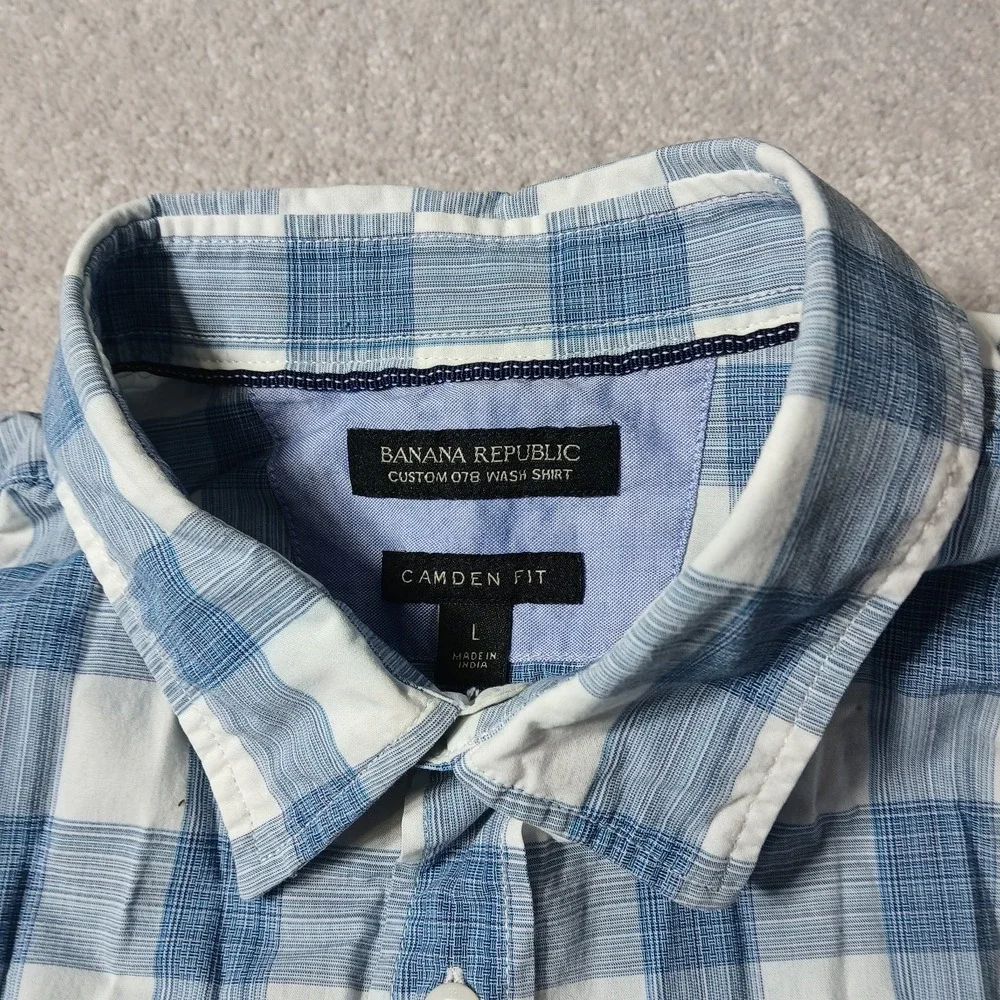 Banana Republic Camden Fit custom 078 wash Blue and White Plaid Size Large